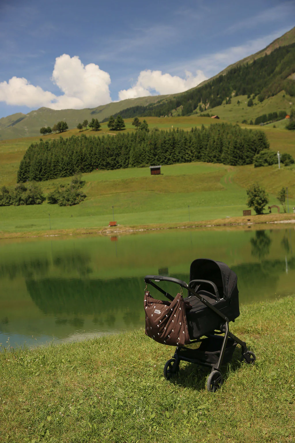 Puffy Diaper Bag | Brown Hearts - Image 4