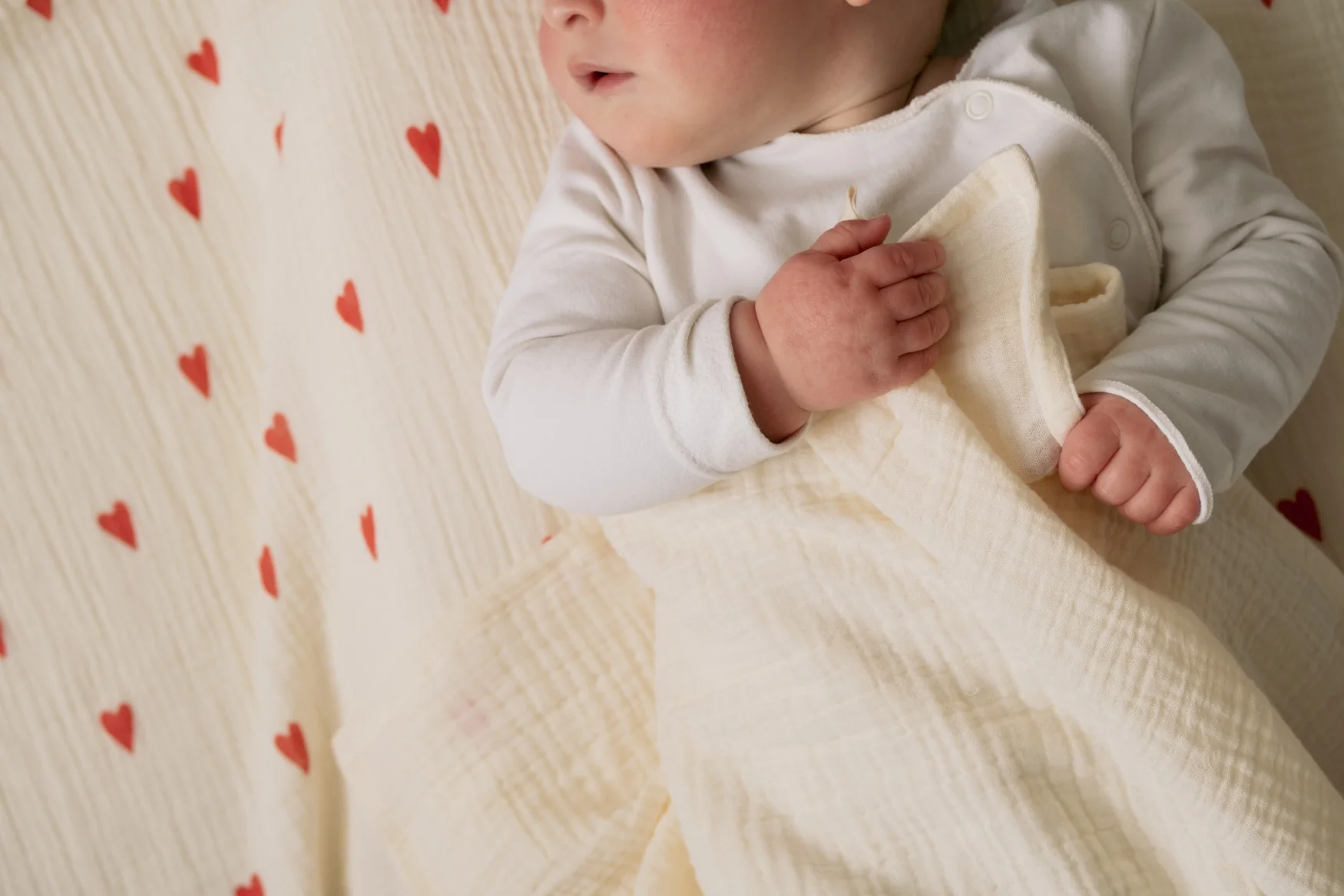 Swaddle Gift Set | Beige Hearts - Image 4