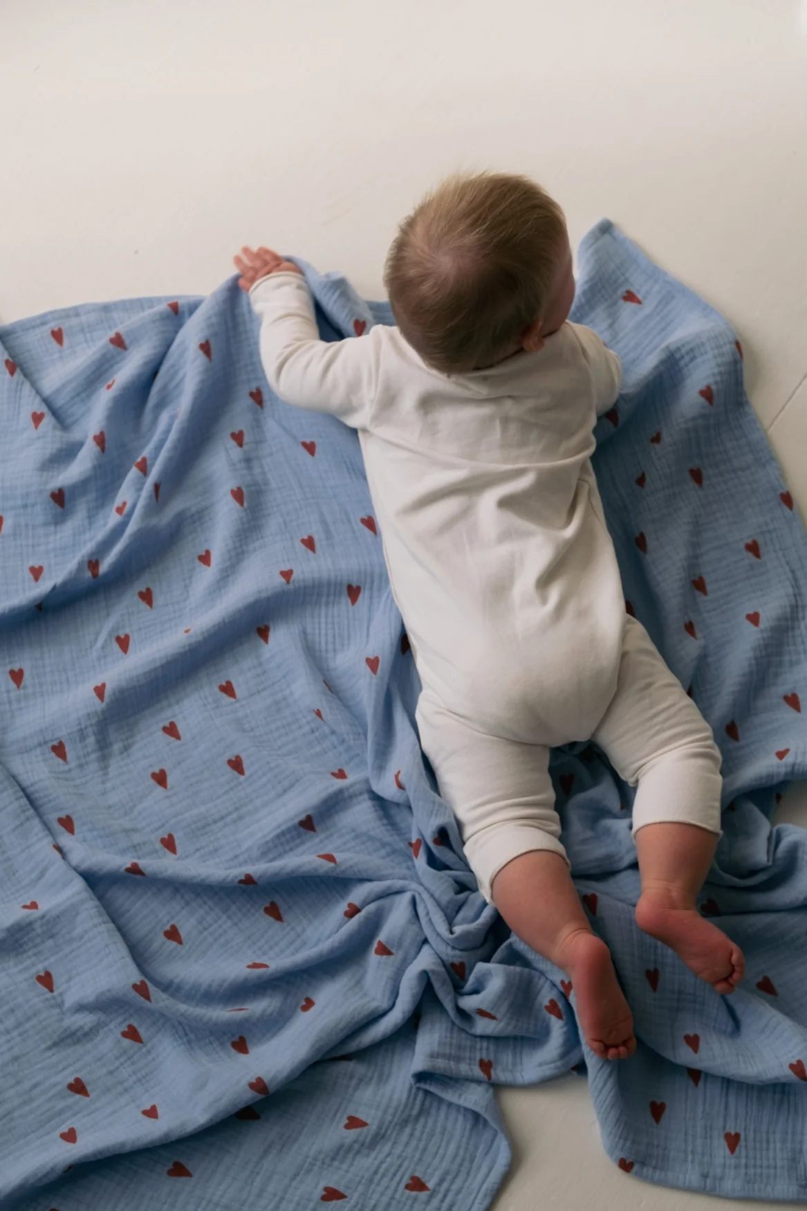 Swaddle Gift Set | Blue Hearts - Image 3