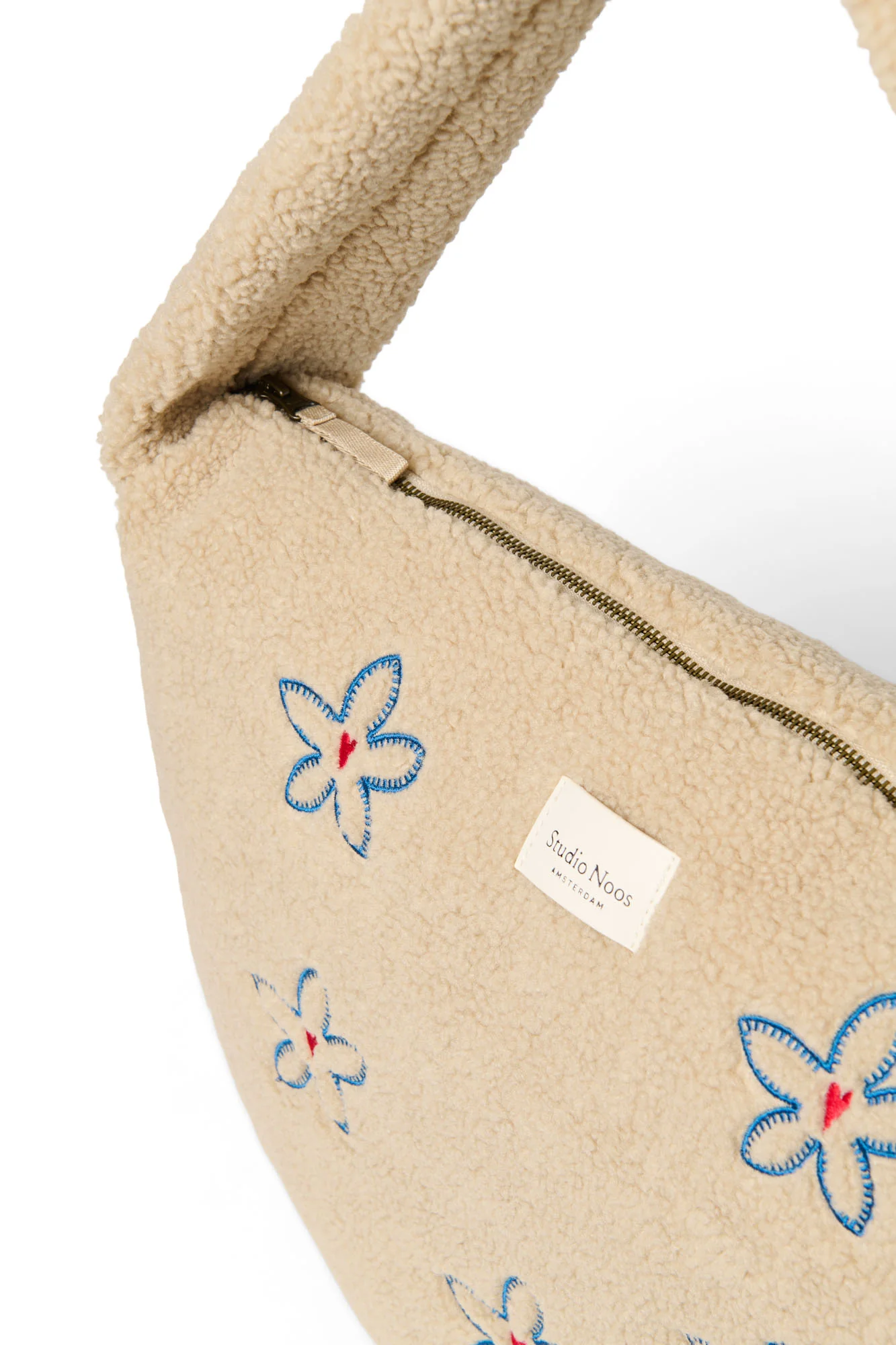 Teddy Cross Body Bag | Ecru Flower Heart - Image 5